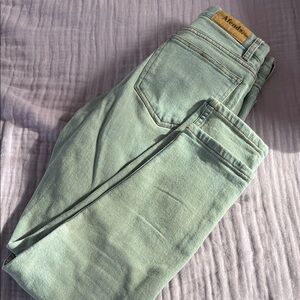 Afend’s Classic Light Blue Jeans